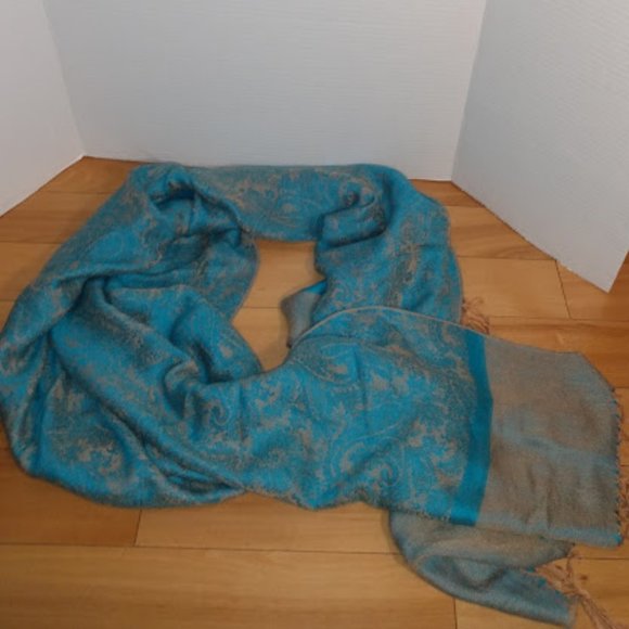 Pashmina: Blue & Beige scarf/Wrap with fringe. - Picture 1 of 4